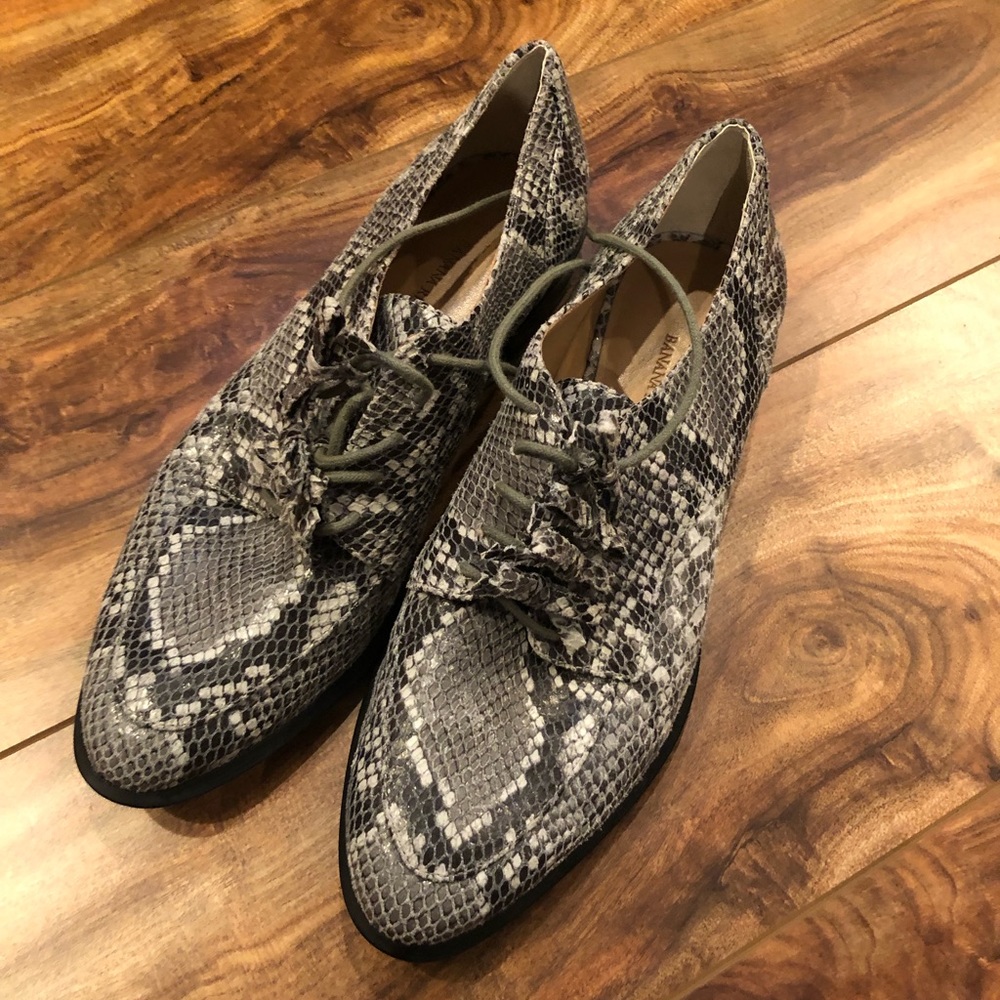 Banana Republic Python Print Leather Loafers Sz 8 - image 1